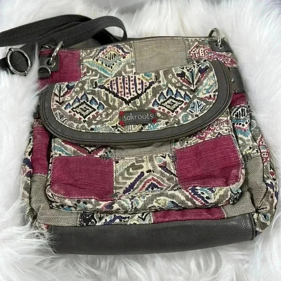 SAKROOTS Gray & Multicolor Boho Crossbody Bag - Picture 1 of 9